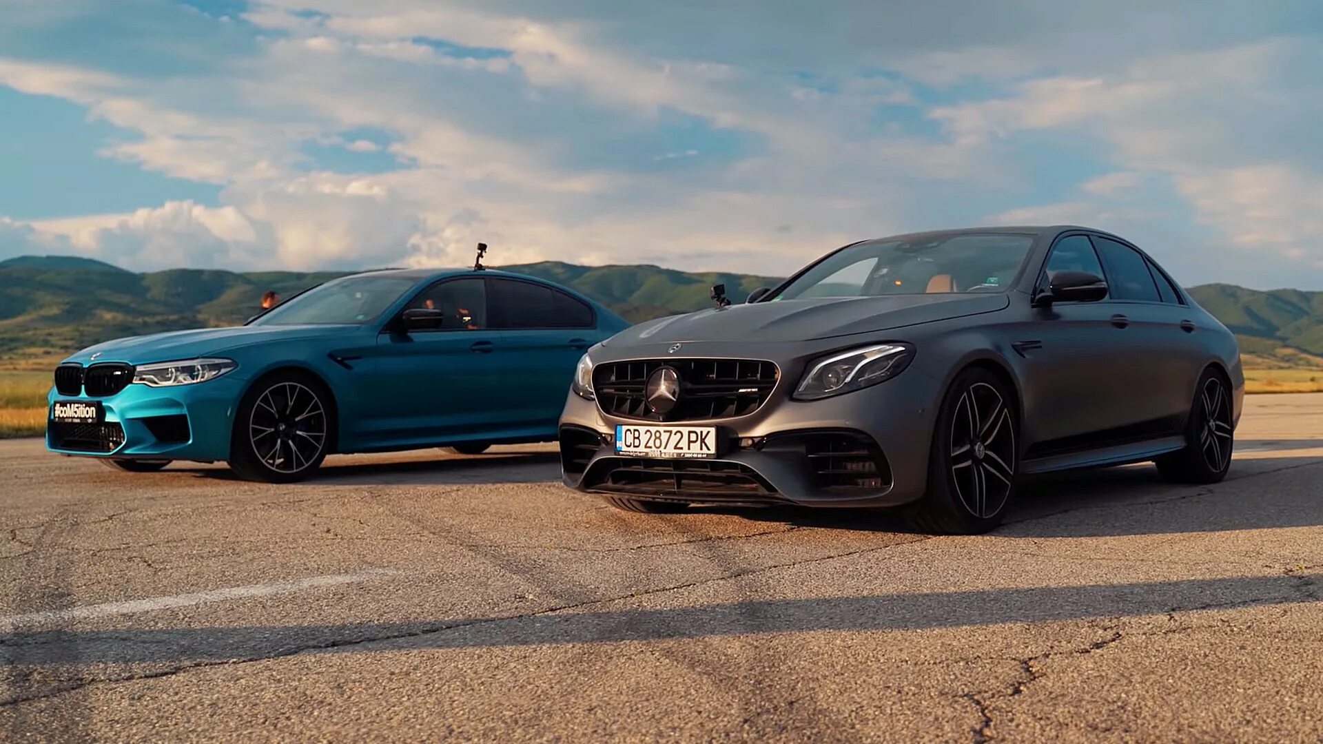 Bmw m5 f90 vs mercedes e63 amg. Bmw m5 competition vs mercedes e63s. Бмв c63. Bmw c63 amg. Mercedes amg c63 золотой.