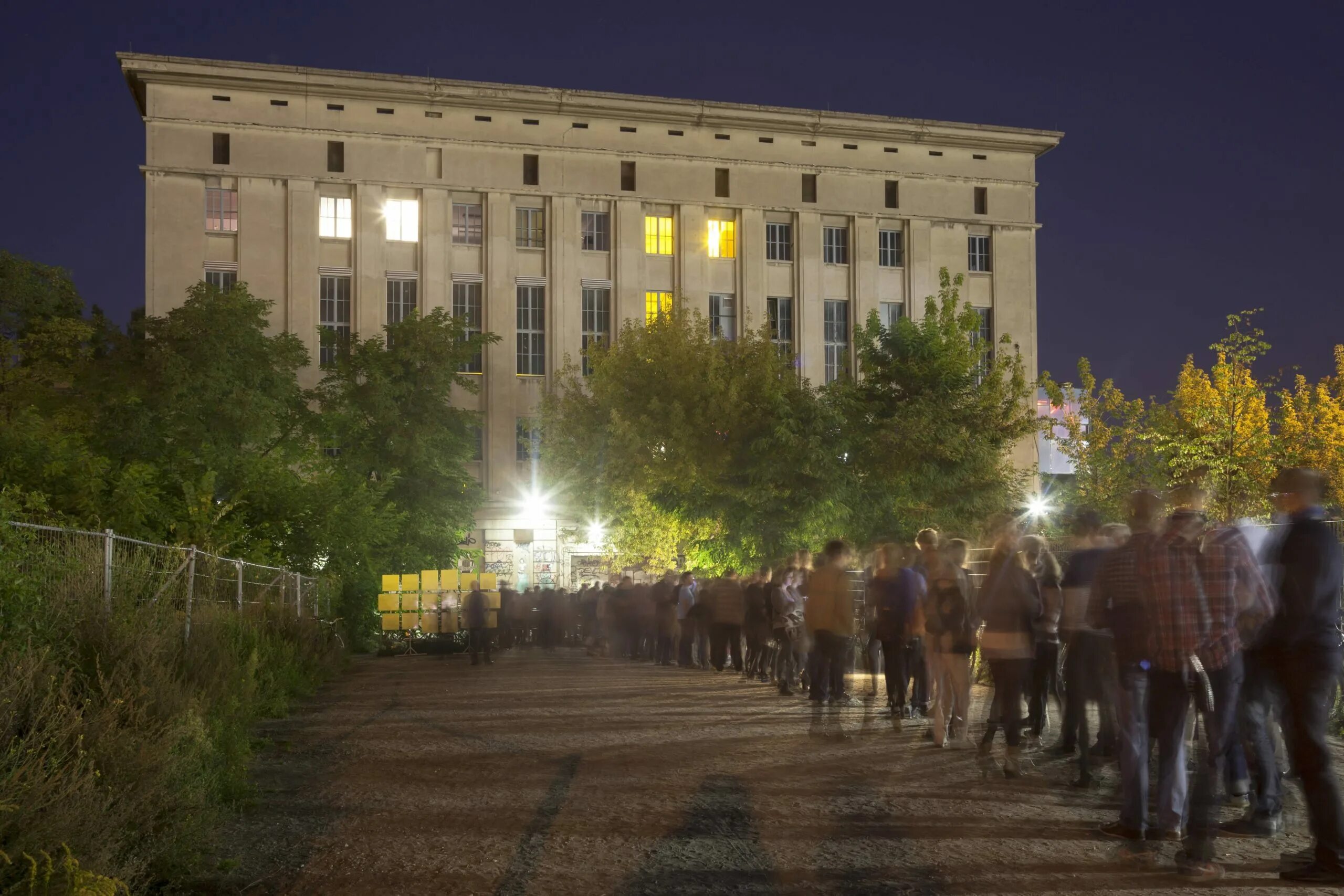 Бергхайн. Berghain клуб в берлине. Бергхайн. Berghain / panorama bar. Бергхайн.