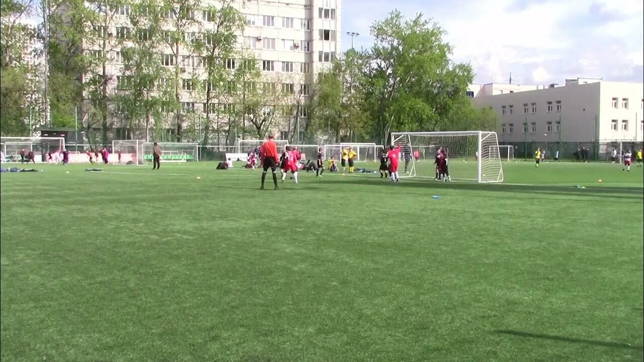 Стадион Луч Москва. Стадион Луч Самара. Стадион Луч зональная станция. Стадион Локомотив.