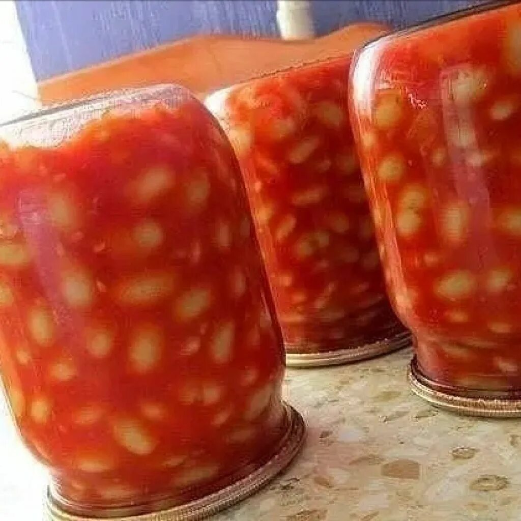 Как вкусно консервировать фасоль. Консервирование фасоли на зиму. фасоль в томате на зиму. заготовки на зиму с фасолью. фасоль в томатном соусе на зиму.