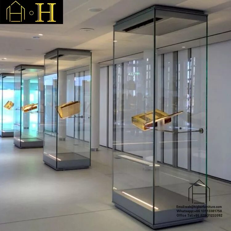 Витрина Glass Showcase h 1800. Витрина стеклянная для музея. Витрина для музейных экспонатов. Экспозиционные витрины для музеев.