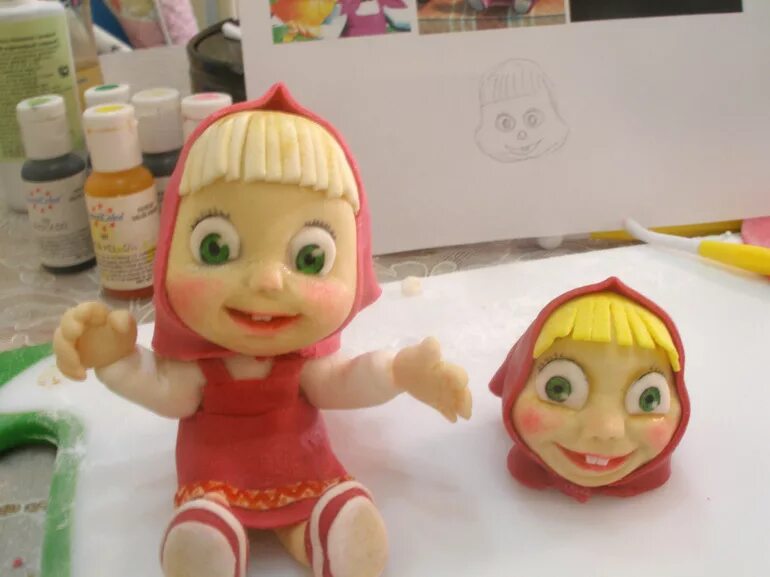 костюм маши из мультфильма.