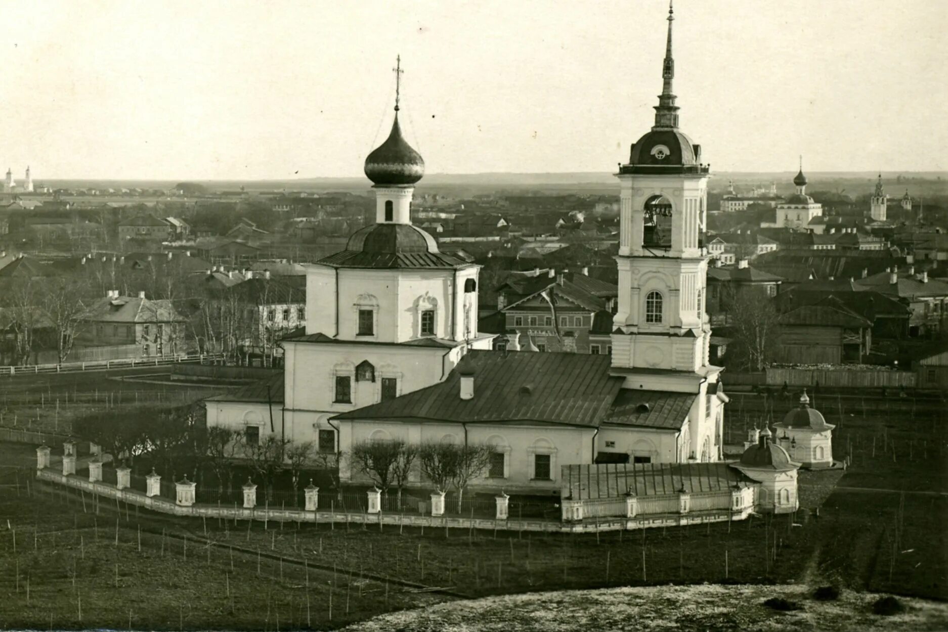 Вологда антиквариат пассаж. Антиквариат вологда. Вологда антикварный. Антикварные магазины рязань. Вологда антикварный.