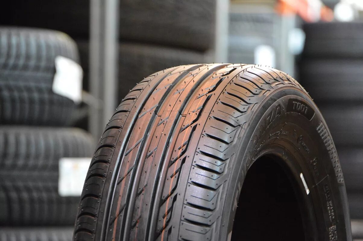 Bridgestone turanza t001 205 55 r16. Bridgestone Turanza t001. Bridgestone Turanza t001 205/60 r16. Бриджстоун Туранза 215/60/16.