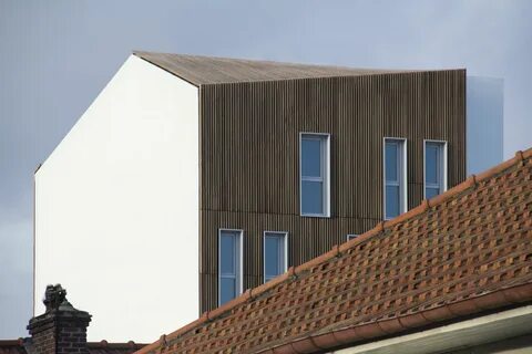 Unit housing