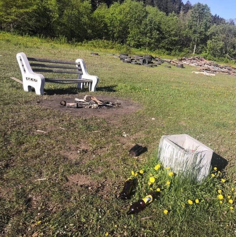 Стадион село Мачада. Альфу завалило досками. Старые фото Чапаево Сахалин.