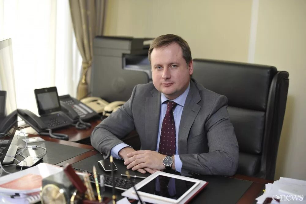Директор по информационному управлению. Директор по информационному управлению