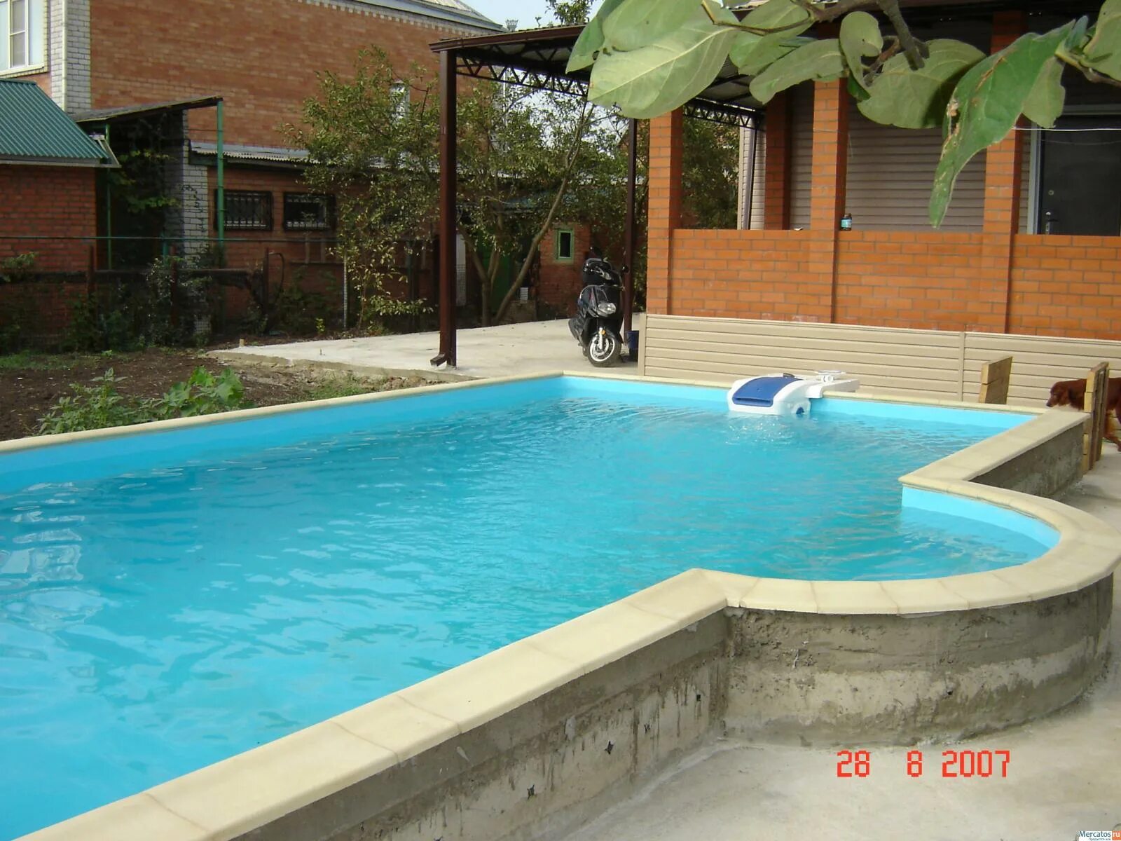 Дом в краснодаре с бассейном. Дом с бассейном в подмосковье. Снять дом в краснодаре с бассейном посуточно. Особняк в сочи с бассейном. Дом в краснодаре с бассейном.