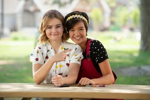 Millicent Simmonds on Joining "Andi Mack" and Teaching the Cast A...