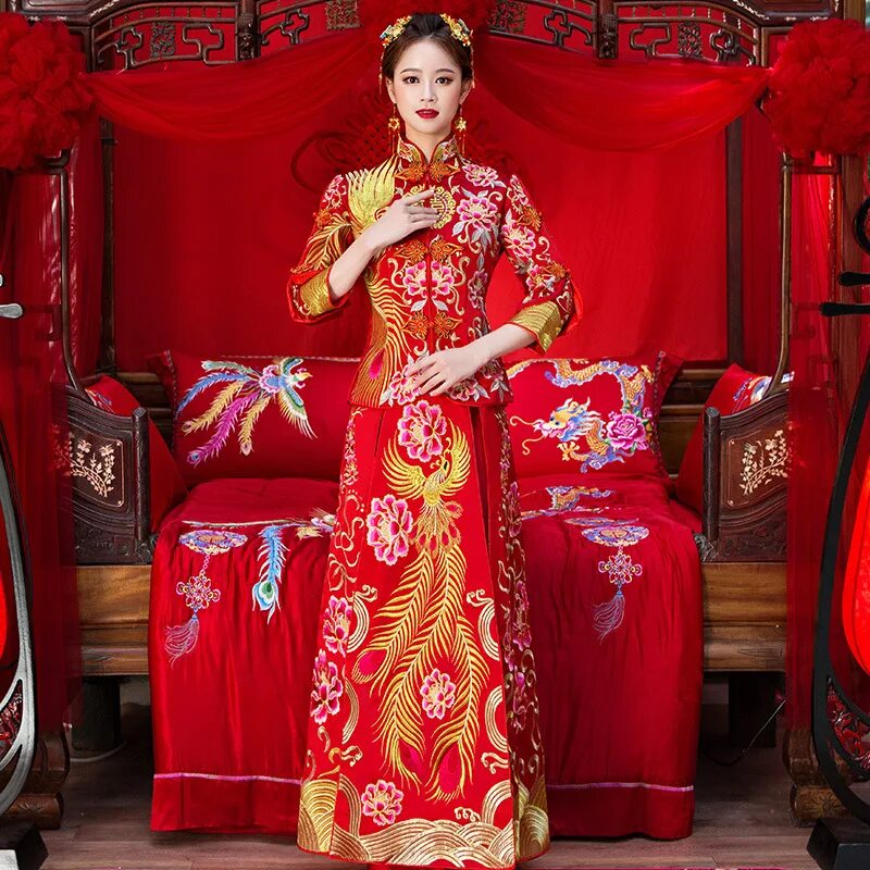 Китайская классическая. Ципао традиционное китайское. Платье Ханьфу, ципао. Китайский народный костюм ципао. Традиционная китайская одежда ципао.