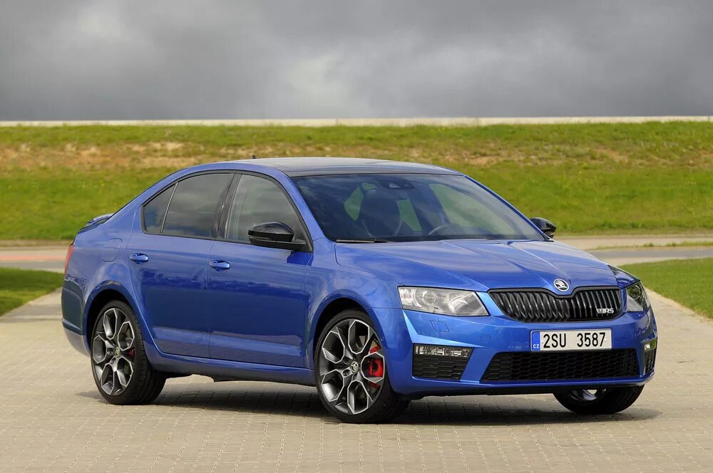 Skoda octavia rs 2015. Skoda Octavia RS 2013.