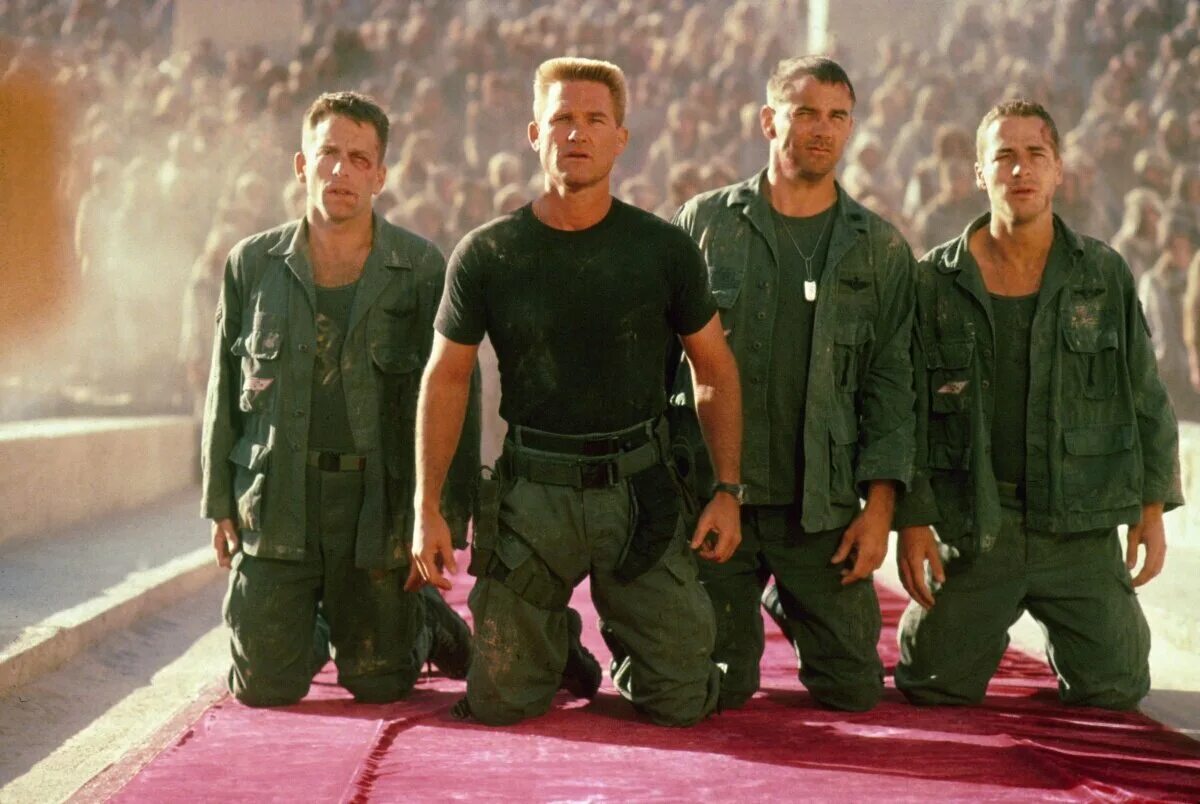 звёздные врата 1994 джеймс спейдер. звёздные врата курт раччел. джонатан о нилл звездные врата. звездные врата фильм 1994 курт рассел. курт рассел старгейт.