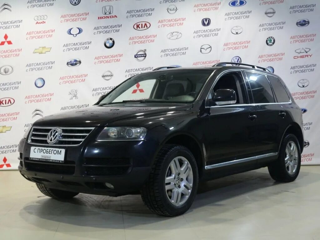 Фольксваген Туарег 2006г. Черный Фольксваген Туарег 2006 года. Volkswagen Touareg 3.2 (241 л.с.). Туарег 2006 год 4.4.. Фольксваген туарег купить с пробегом на авито