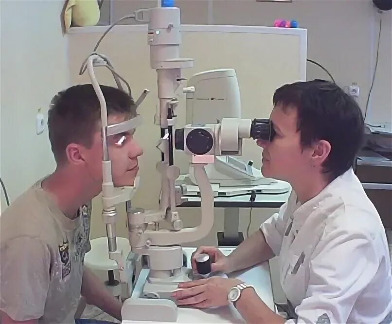 федяшев глеб арнольдович офтальмолог. глазная больница владивосток. федяшев глеб арнольдович. приморский центр микрохирургии глаза ул. валерий федяшев.