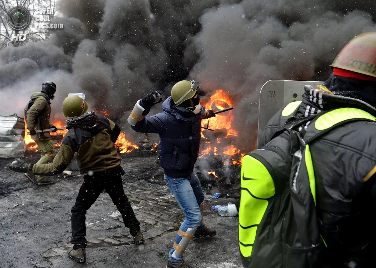 27 ноября 2013. Евромайдан на Украине в 2014 Беркут. Евромайдан в Киеве 2013-2014.