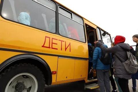 Кладбище школьных автобусов 80