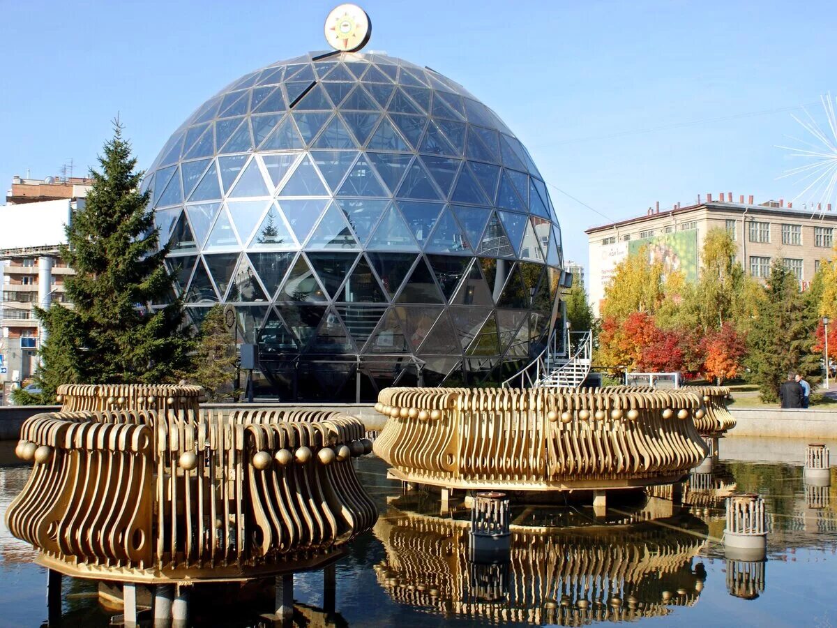 новосибирск достопримечательности. среди других достопримечательностей города новосибирска. новосибирск достопримечательности. нововибирский театр "оперы и балета". новосибирск достромичательности.