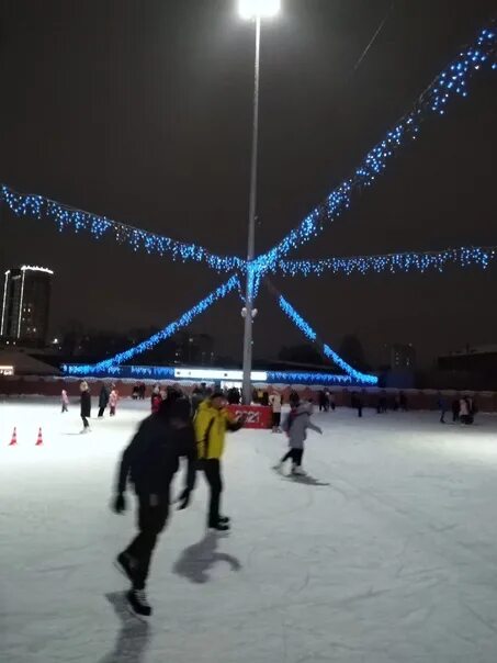 Каток на железнодорожном проспекте 32 спб. Охта питер каток. Каток спб 2024. Каток музей ржд спб. Каток спб 2024.