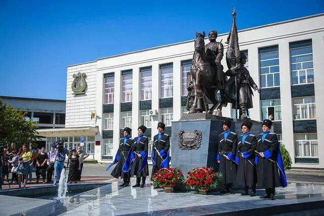 Гимназия 3 ставрополь. Ставрополь фрунзе. Ветеринарная клиника на фрунзе калининград. Ул фрунзе 2 ставрополь. Бизнес транс ставрополь колледж.