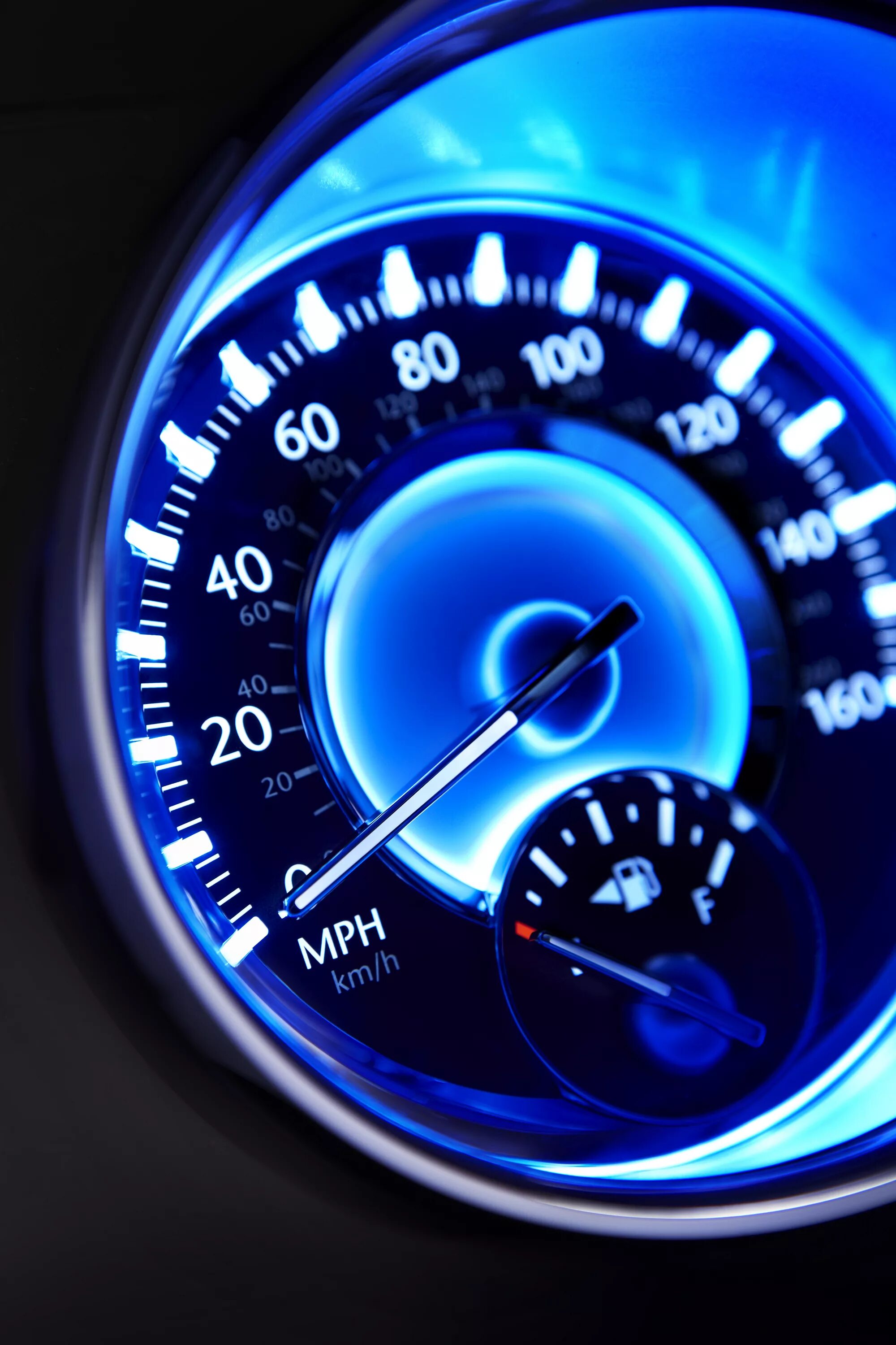 Скорость картинка. Спидометр машины 300кмч. Car Speedometer 300. Srt8 спидометр. Спидометр тахометр Крайслер.