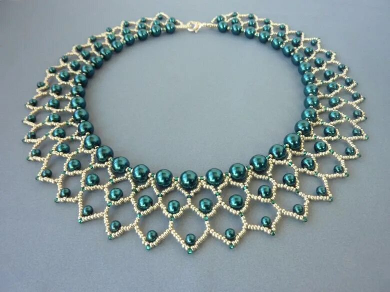 колье из бисера видео. бисероплетение ожерелье. колье со стеклярусом. украшения из бисера. ожерелье пейот.