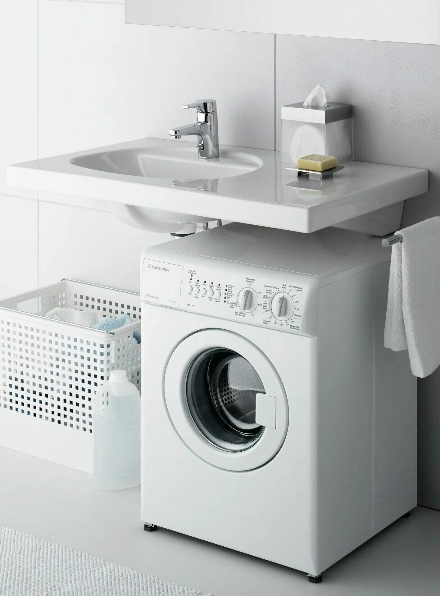 Стиральная машина маленького размера. Электролюкс EWC 1350. Zanussi FCS 1020 C. Стиральная машинка Электролюкс под раковину. Стиральная машина Электролюкс маленькая под раковину.