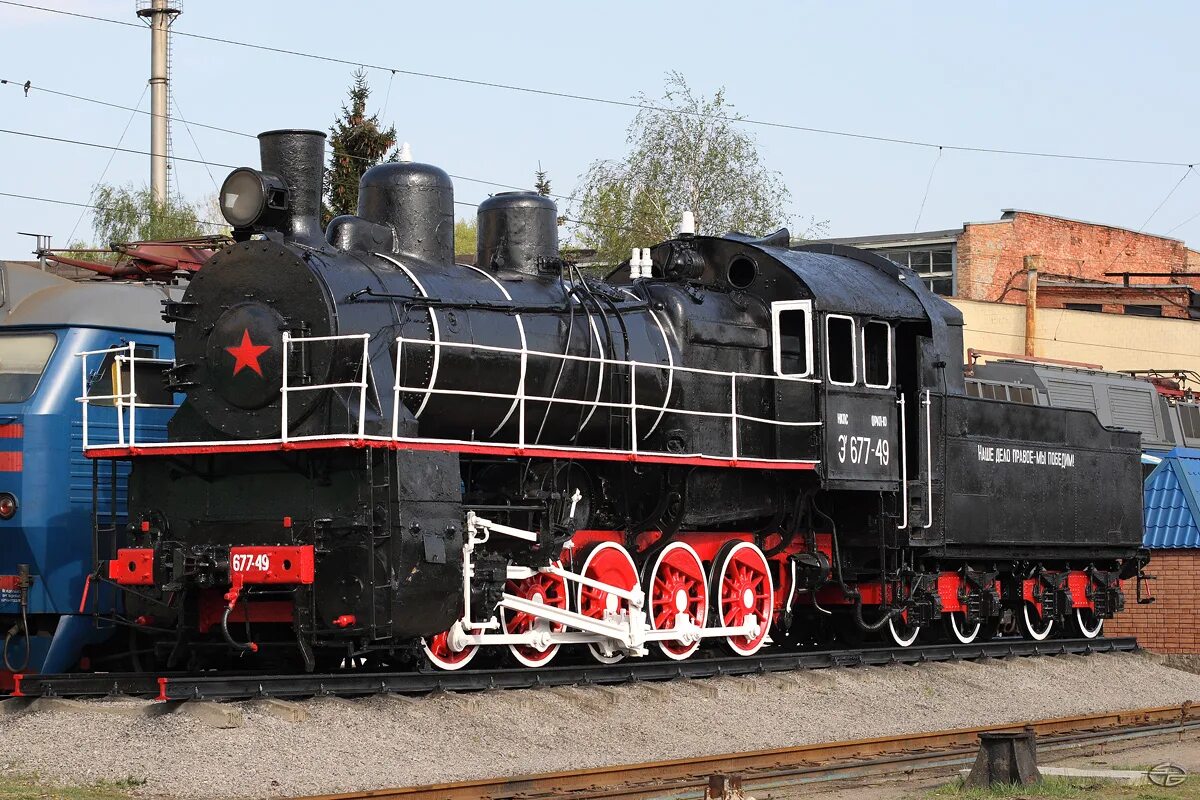 Эу. Ковылкино паровоз памятник. Локомотив ЭУ. Паровоз-памятник (Батайск). Паровоз ЭУ.