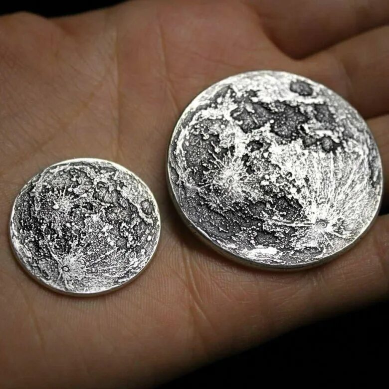 Серебряная монета. Серебряная Монетка. Луна серебро. Коллекционные серебряные монеты. Авито монета серебро
