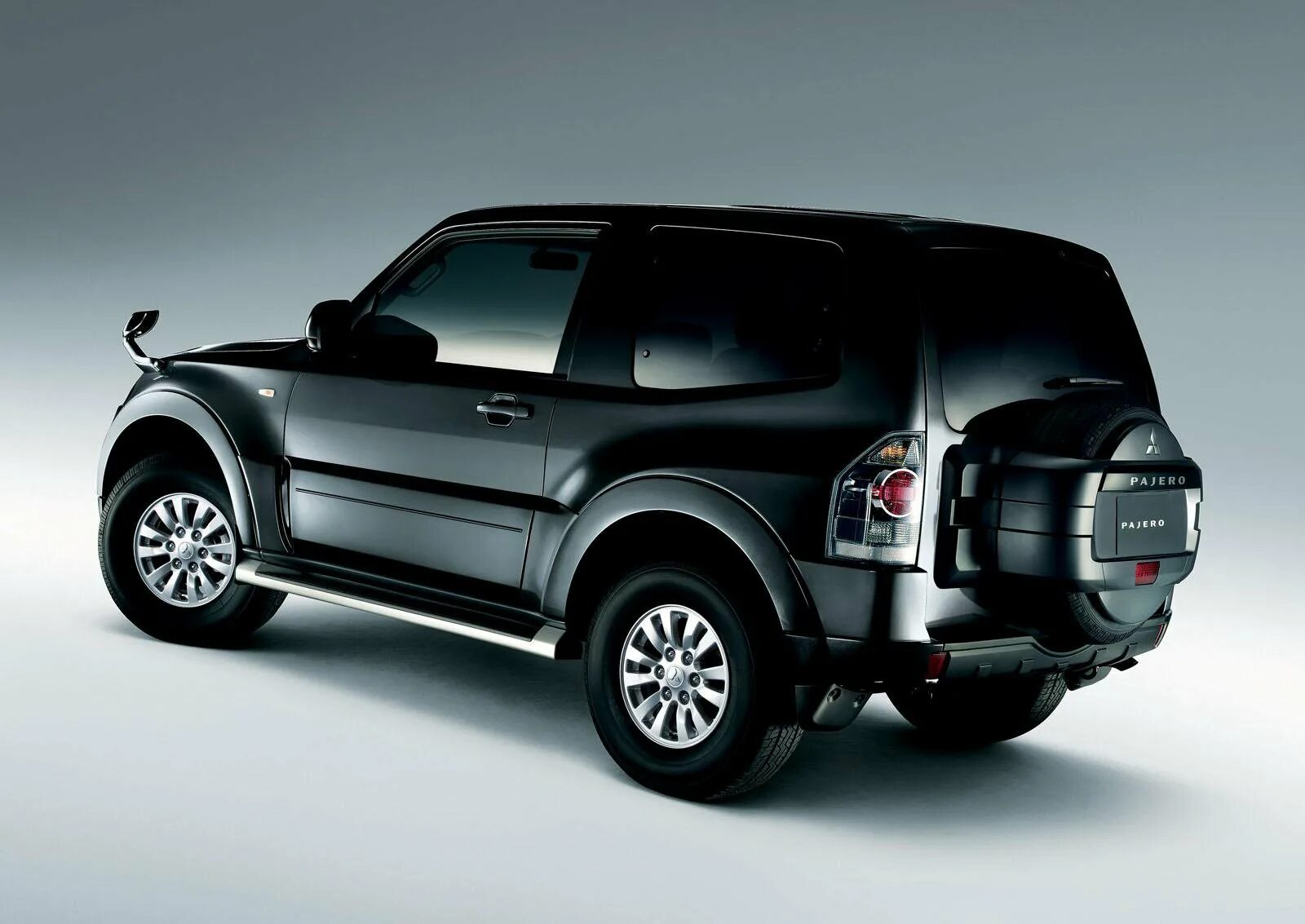 Pajero v. Mitsubishi Pajero 3. Митсубиси Паджеро 10. Mitsubishi Pajero 4. Митсубиси Паджеро трёхдверный.