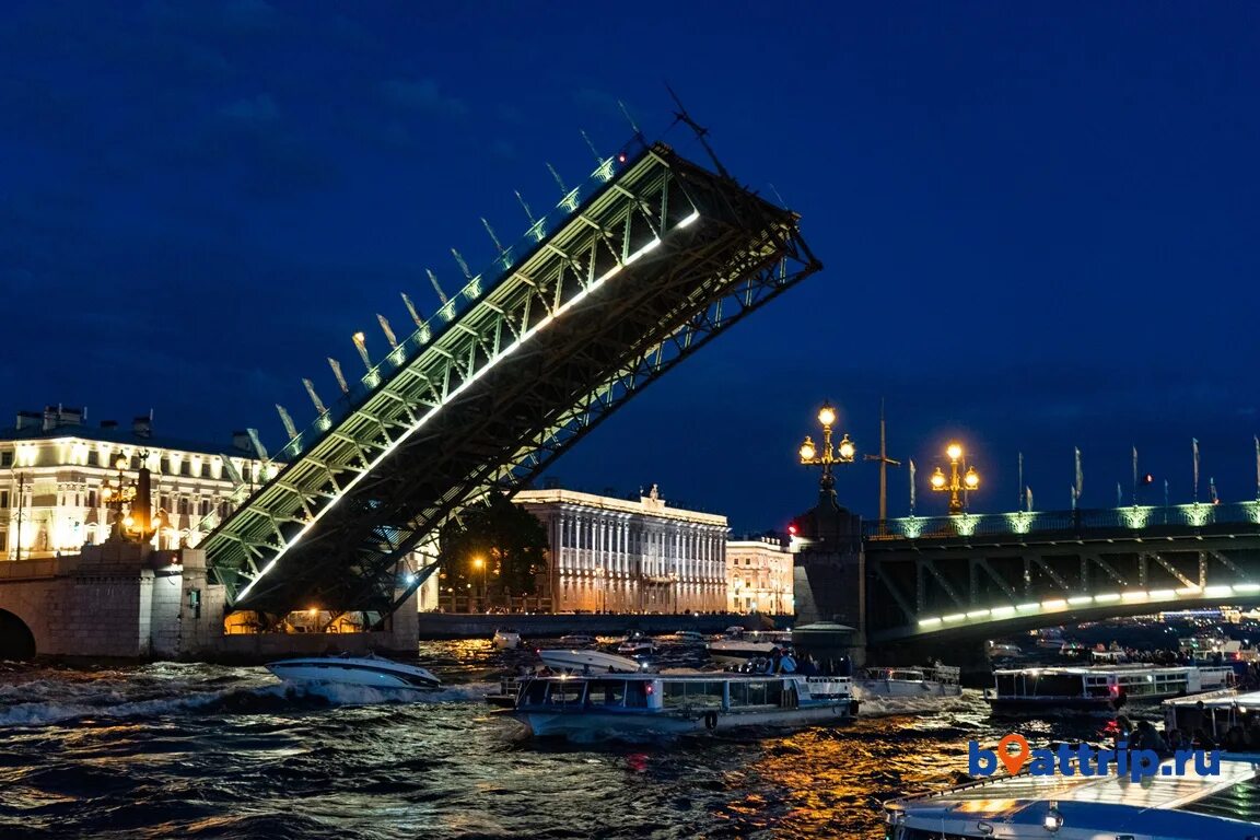 Разведение мостов экскурсия на теплоходе. Разводной мост в санкт-петербурге. мосты невы в санкт-петербурге. дворцовый мост в санкт-петербурге. развод мостов на теплоходе в санкт-петербурге.