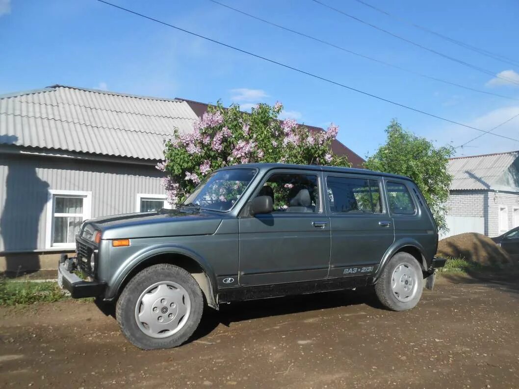 Авито ульяновск нива 2131. Пороги на ниву 2131. Авито ульяновск нива 2131. Нива 2131 цвет сириус. Авито ульяновск нива 2131.
