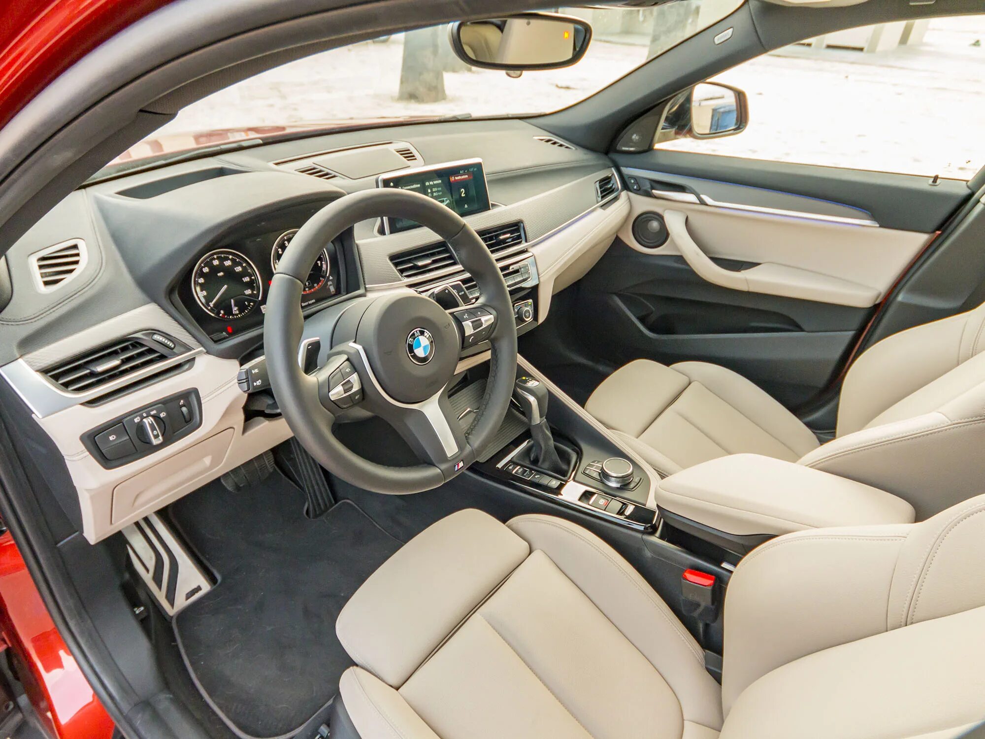 Автомобильная статическая пленка для экрана мультимедиа 6.5' на BMW X1 (матовая)