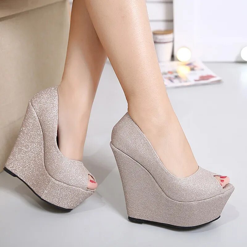 Туфельки на платформе. Туфельки на платформе. Туфельки на платформе. Туфли на каблуке. Черные туфли на платформе.