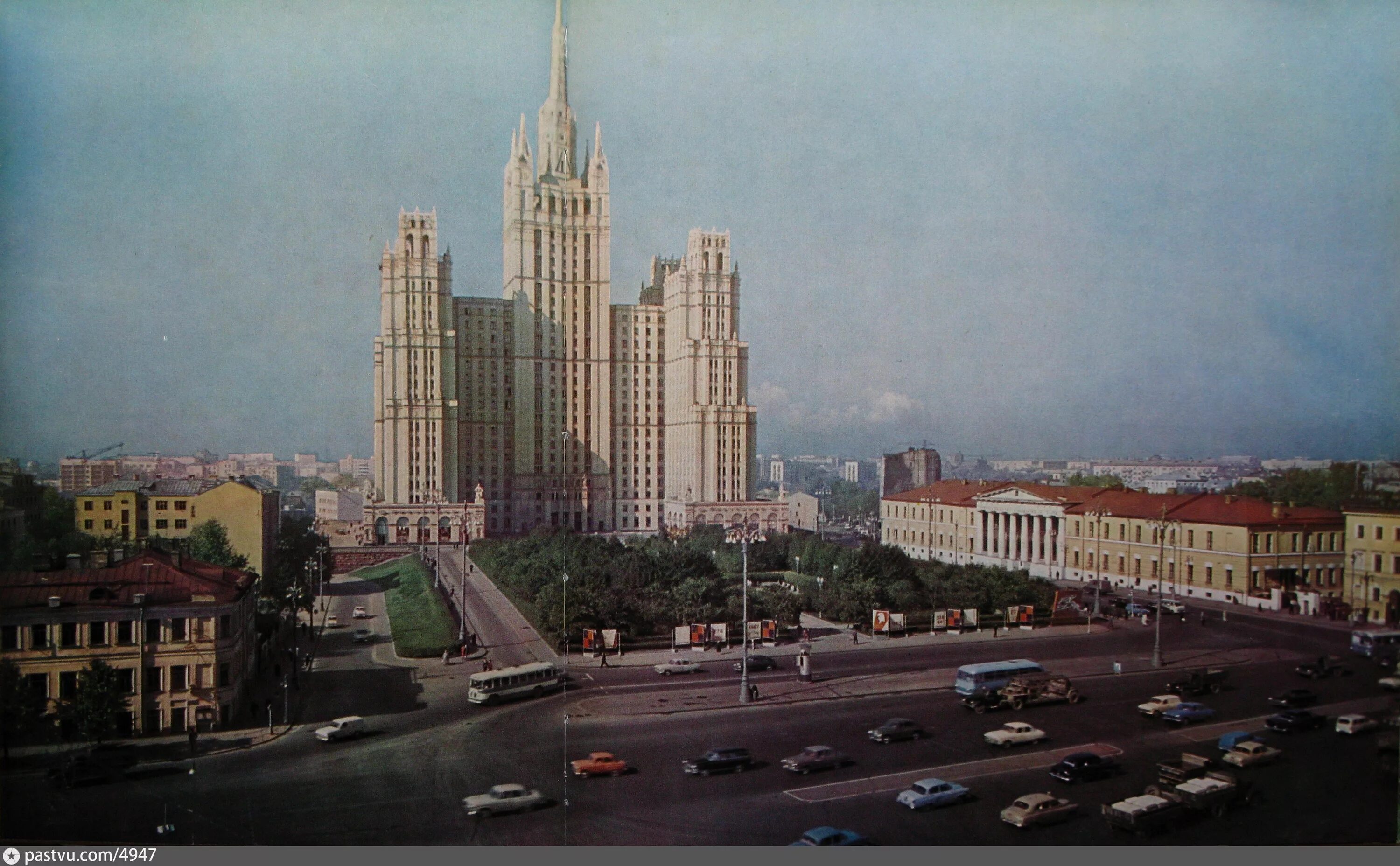 Площадь Восстания Москва высотка