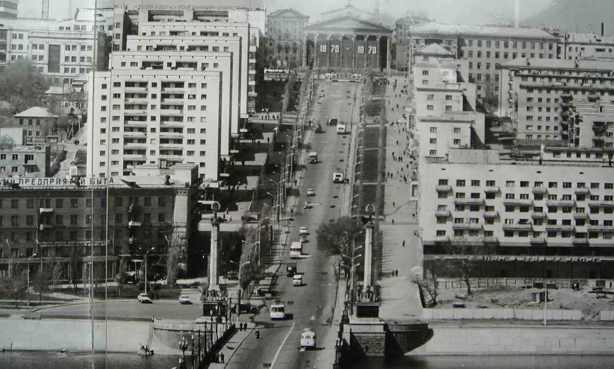 донецк 60-е годы. бульвар пушкина донецк ссср. сталино-донецк площадь ленина. город сталино донецк. центральный универмаг донецк.