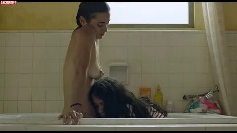 Wandering Girl nude pics 