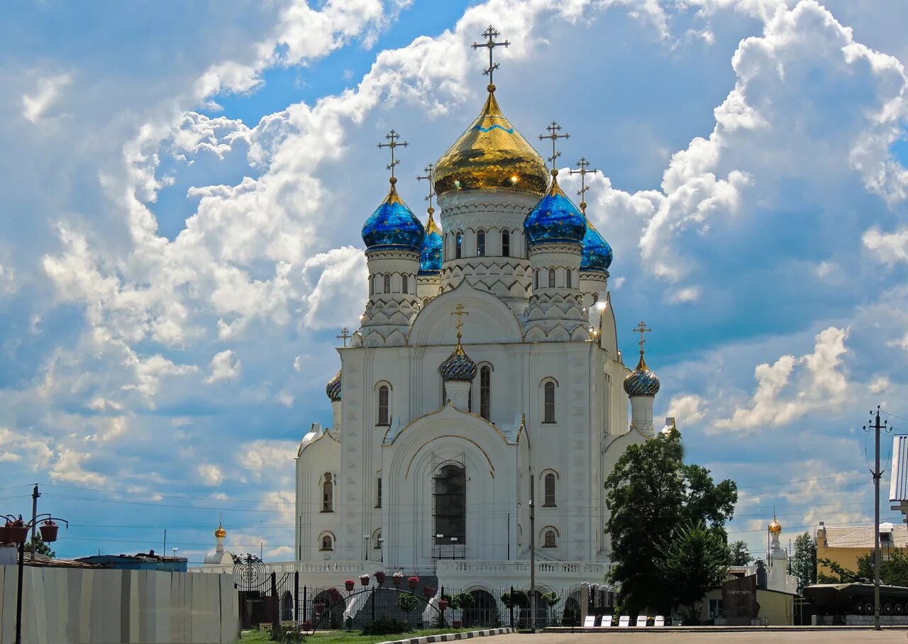 Лиски рф. Храм Лиски Воронежская область. Церковь в Лисках Воронежской области. Храмы города Лиски Воронежской области.