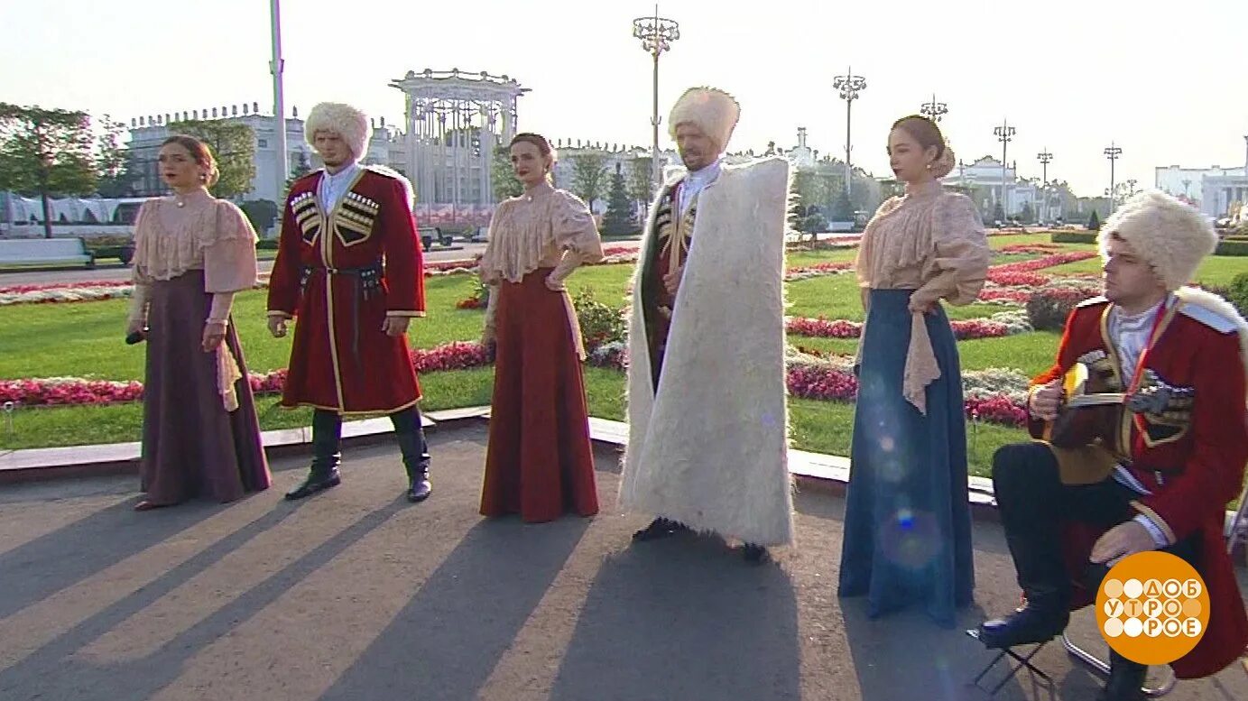 Любо мило. Любо мило ансамбль. фольклорный ансамбль. творческий коллектив любо мило.. песни ансамбль любо мило.