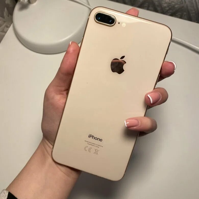 Сколько стоил 8 айфон. Айфон 8. Iphone 8+. Iphone 8 Gold. Iphone 8+ 64gb.