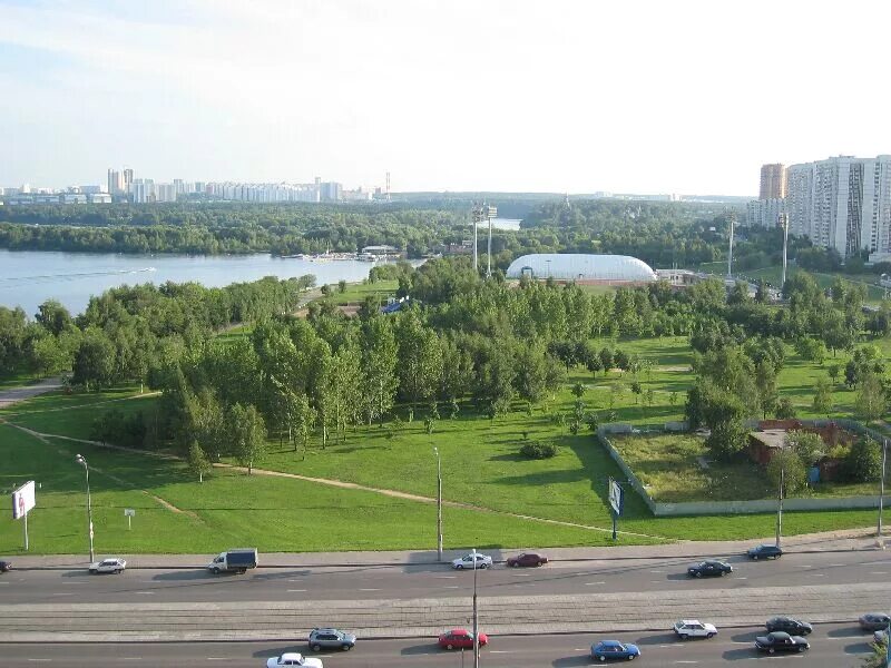 Погода в строгино москва. Строгино Пойма. Строгино парк. Строгинская Пойма парк. Строгино набережная парк.