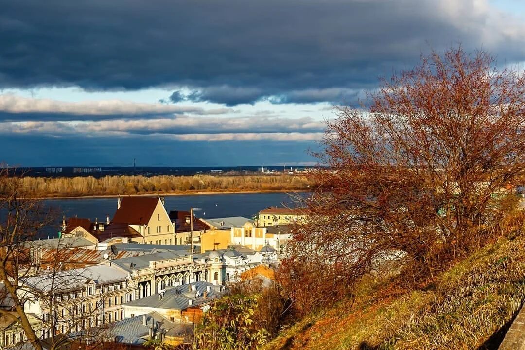 Солнечных дней в нижнем новгороде. Утренний Нижний Новгород. Нижний Новгород Солнечный день. Утро Нижний Новгород лето. Утро в Нижнем Новгороде фото.