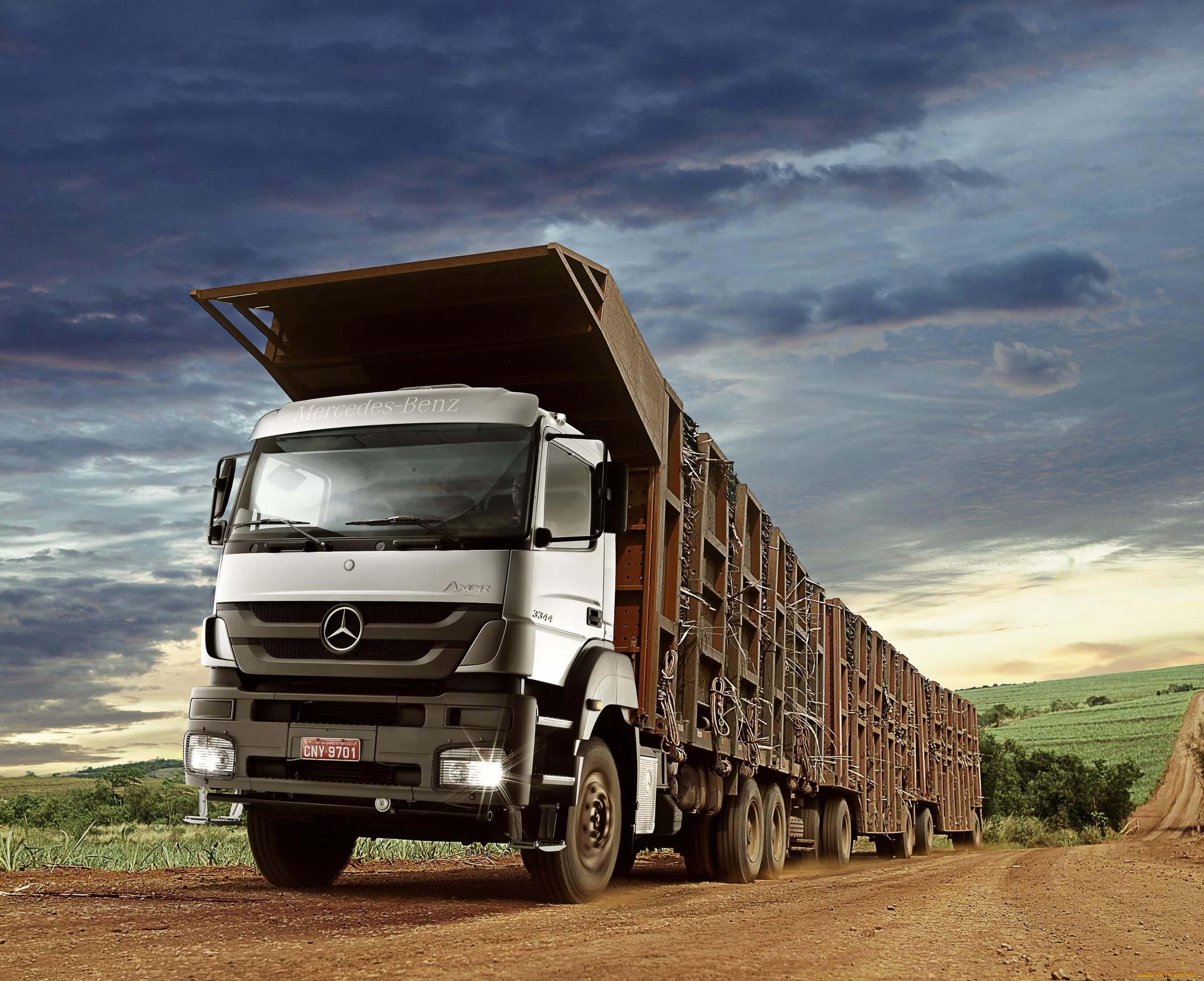 Mercedes Axor. Mercedes Benz Axor самосвал. Грузовики Мерседес Аксор. Mercedes Benz Truck Axor.