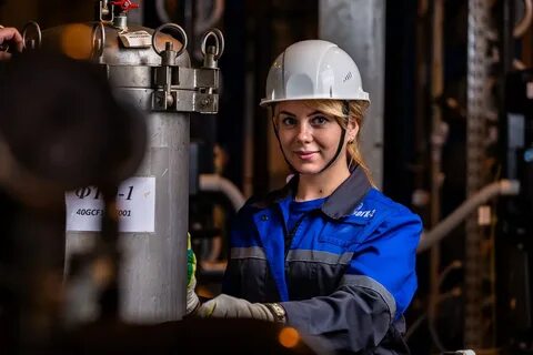 Женщина вахта на производство