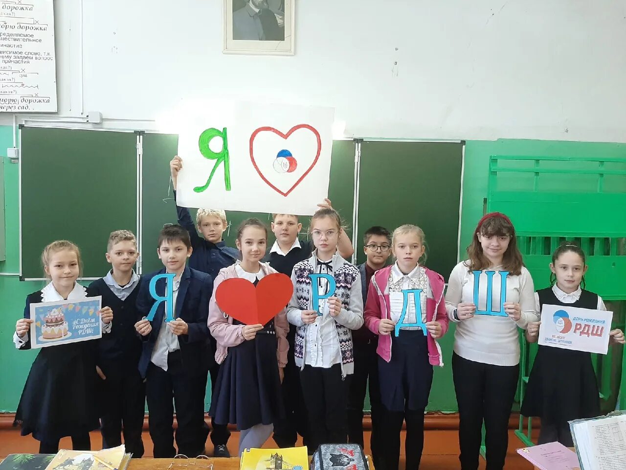 Директор мбоу октябрьская школа гимназия. Мбоу октябрьская школа гимназия. Мбоу октябрьская школа гимназия. Мбоу октябрьская школа гимназия. Крым поселок октябрьский школа.