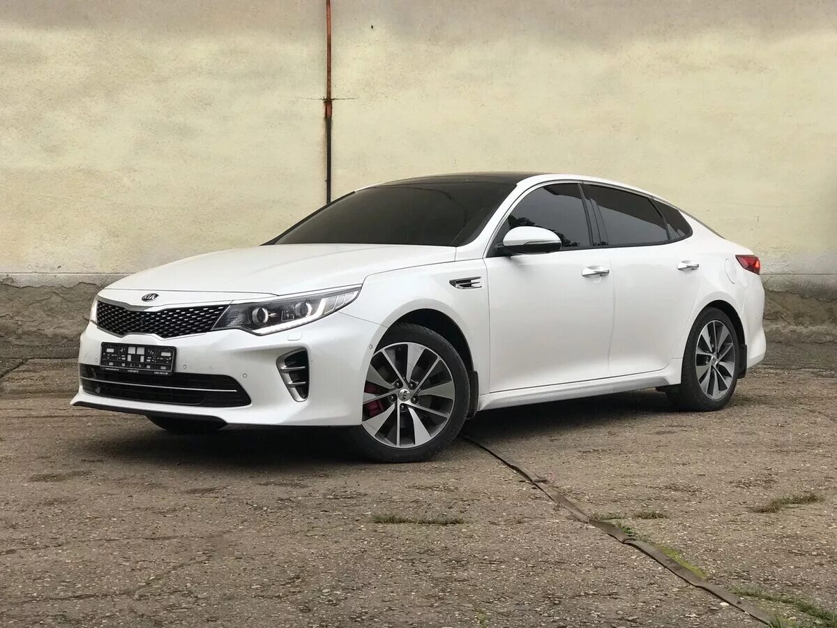 Киа к5 с пробегом купить. Kia Optima 2017 белая. Kia Optima IV 2017. Kia Optima IV 2016. Kia Optima 2016 белая.