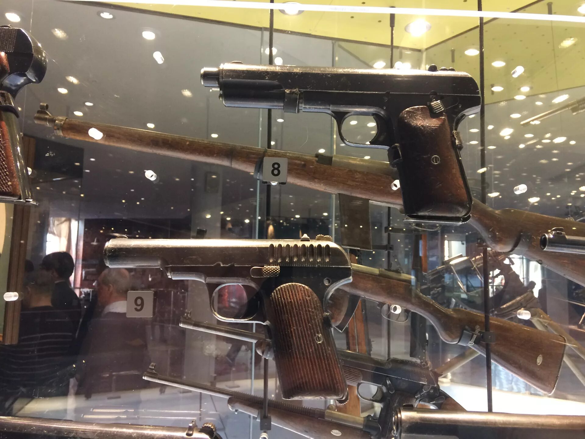 Музей оружия в туле режим. Тульский оружейный музей. музей оружия тула. тульский государственный музей оружия экспонаты. тульский государственный музей оружия экспозиция.