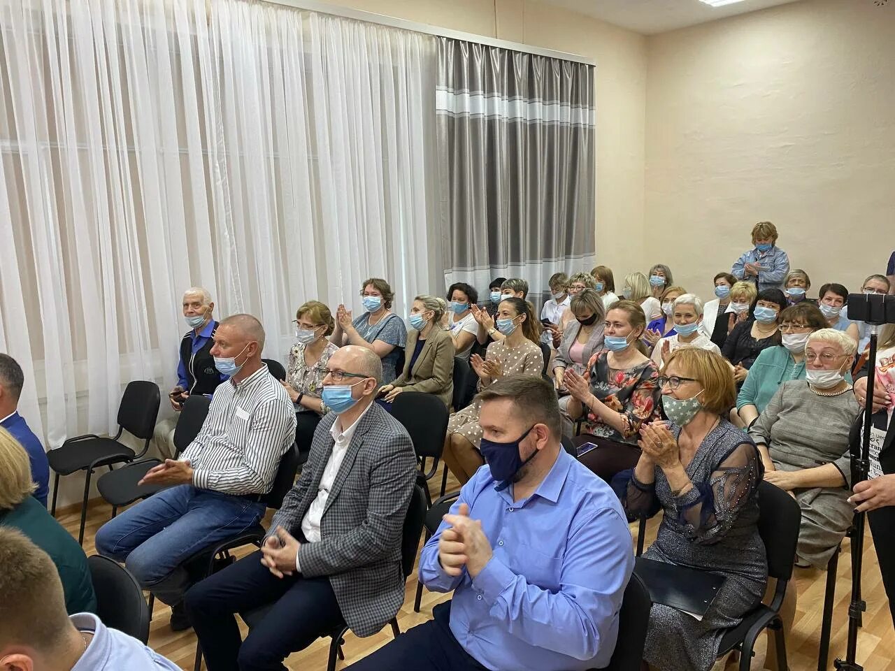 Библиотека красный луч. Библиотека крупской тамбов. Библиотека им крупской ленинск-кузнецкий проспект кирова. Крупская ленинск кузнецкий. Крупская ленинск кузнецкий.
