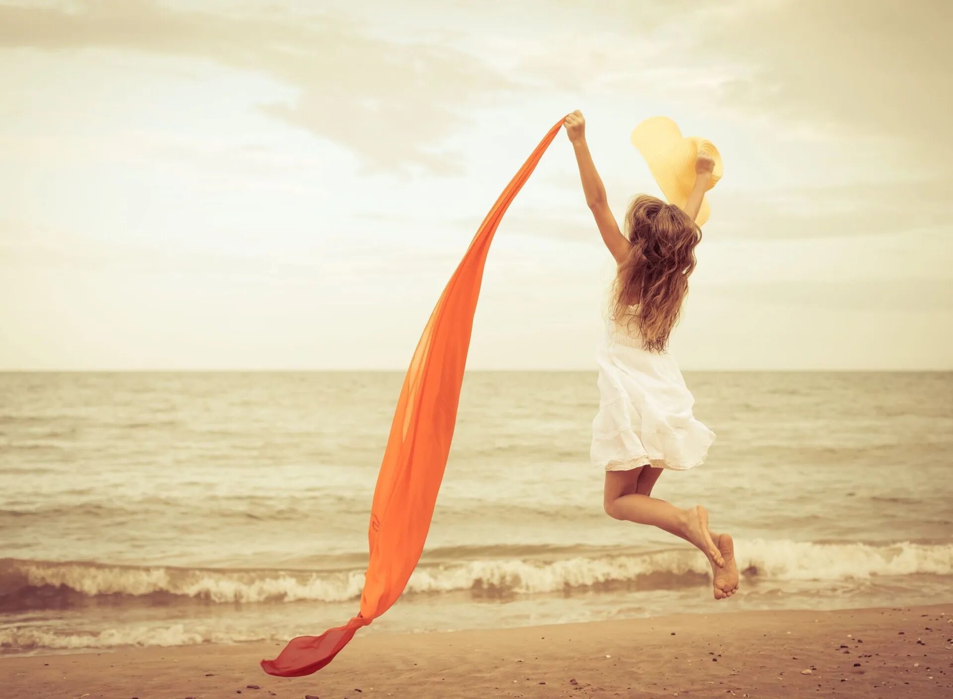 Пляжные аксессуары. Море хорошее настроение. Экзотический коктейль. Марафон красоты и здоровья. Картины вдохновение.