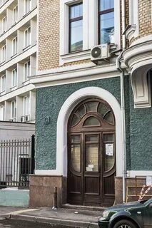 Кривоарбатский переулок