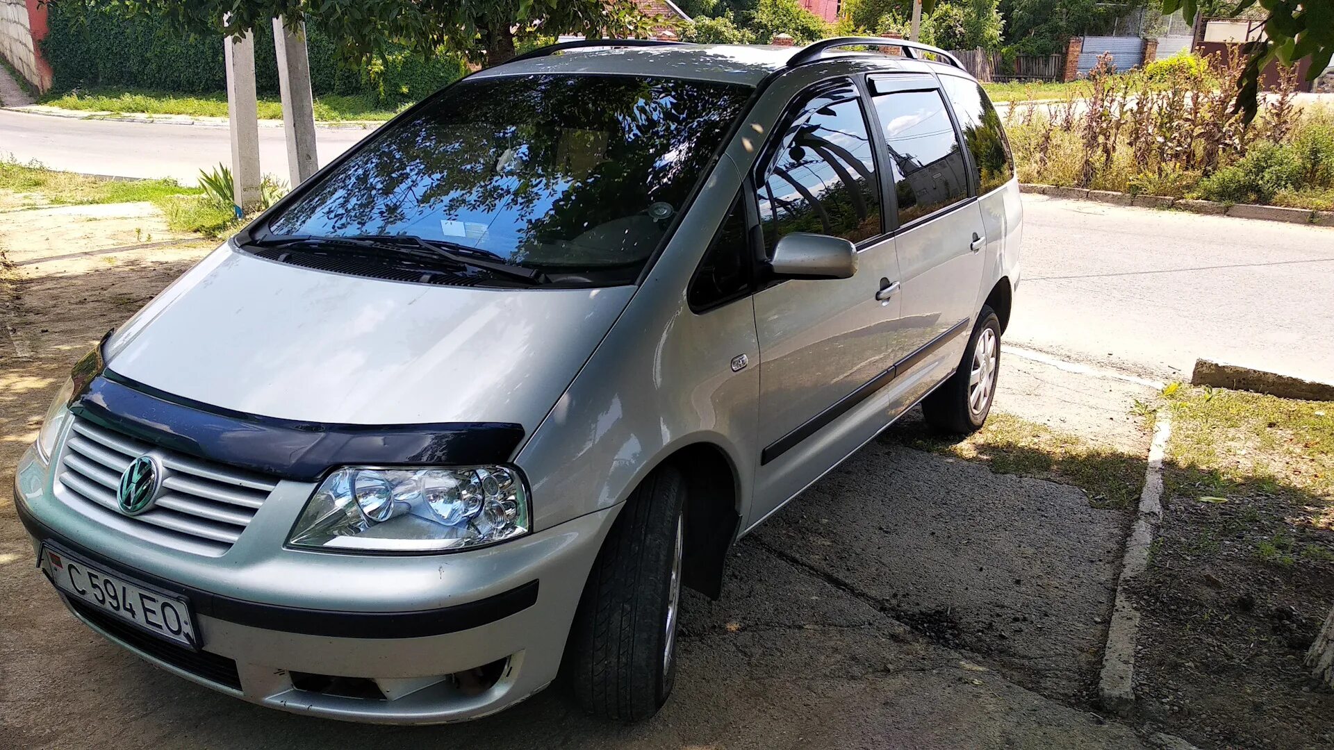 Volkswagen sharan 2001. Фольксваген Шаран 2001. Sharan 2001 2.0. Фольксваген Шаран 1.9. Фольксваген Шаран 2001 года 1.8.